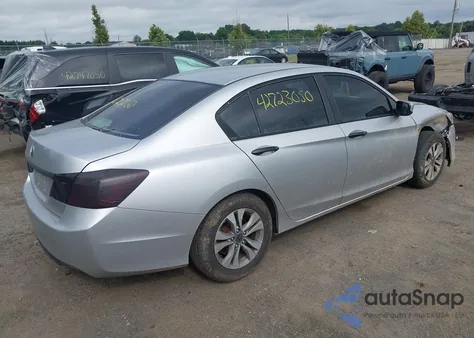 2015 Honda Accord Lx z USA, uszkodzony, nr VIN 1HGCR2F33FA167358